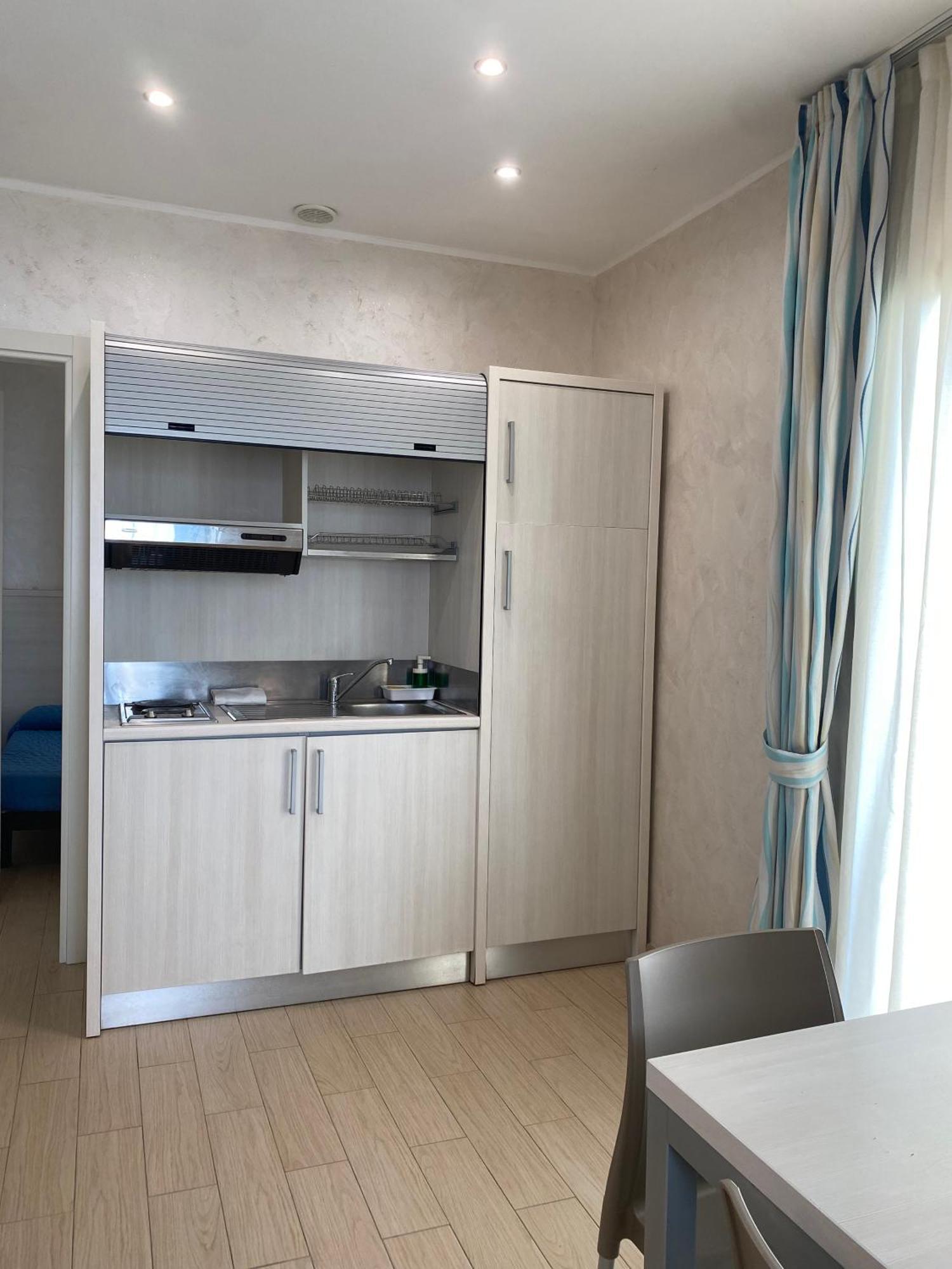 Marina Beach Aparthotel Ρίμινι Εξωτερικό φωτογραφία