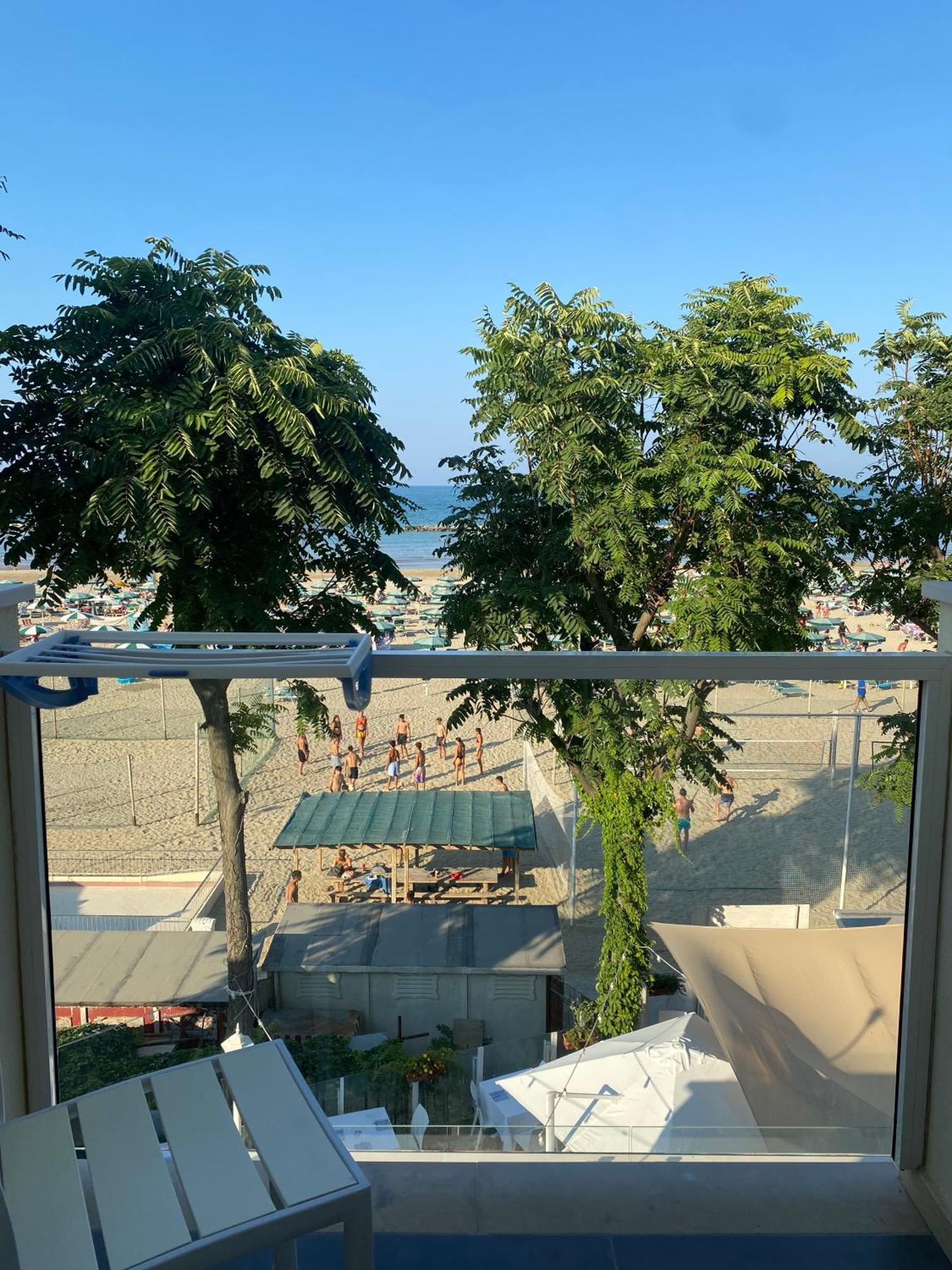 Marina Beach Aparthotel Ρίμινι Εξωτερικό φωτογραφία